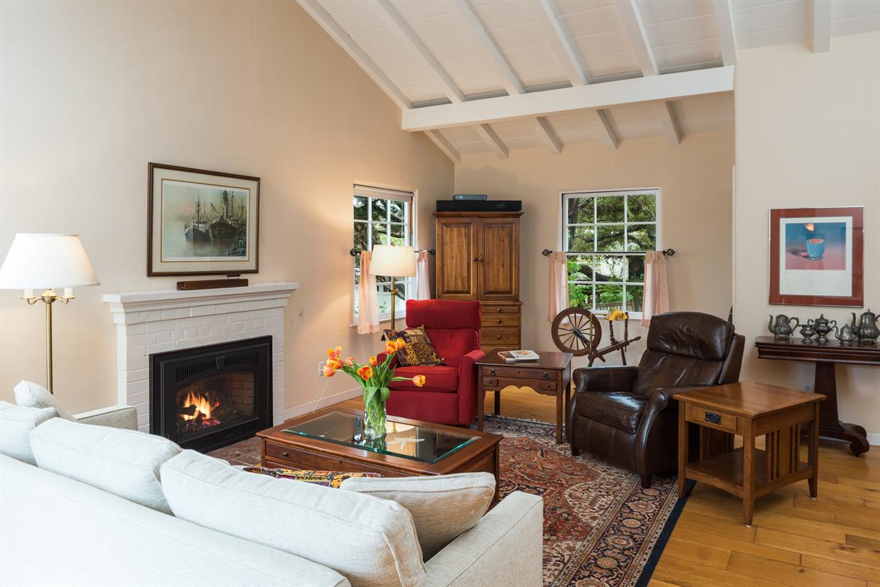 Living Room with a Gas Fireplace and 32inch HDTV