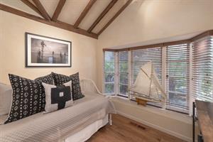 Bedroom 4 with Twin DayBed and Desk