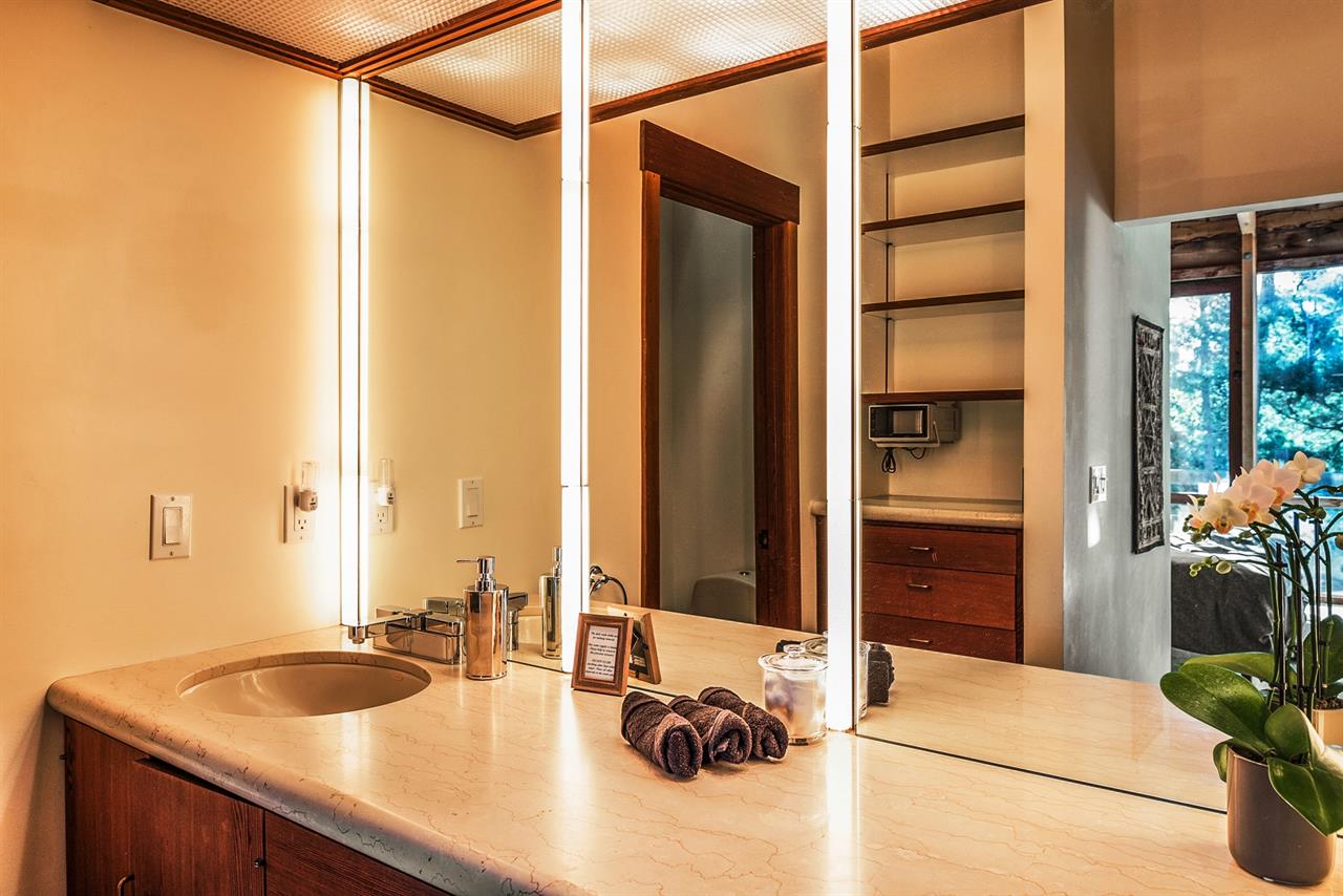 EnSuite Bath with Shower