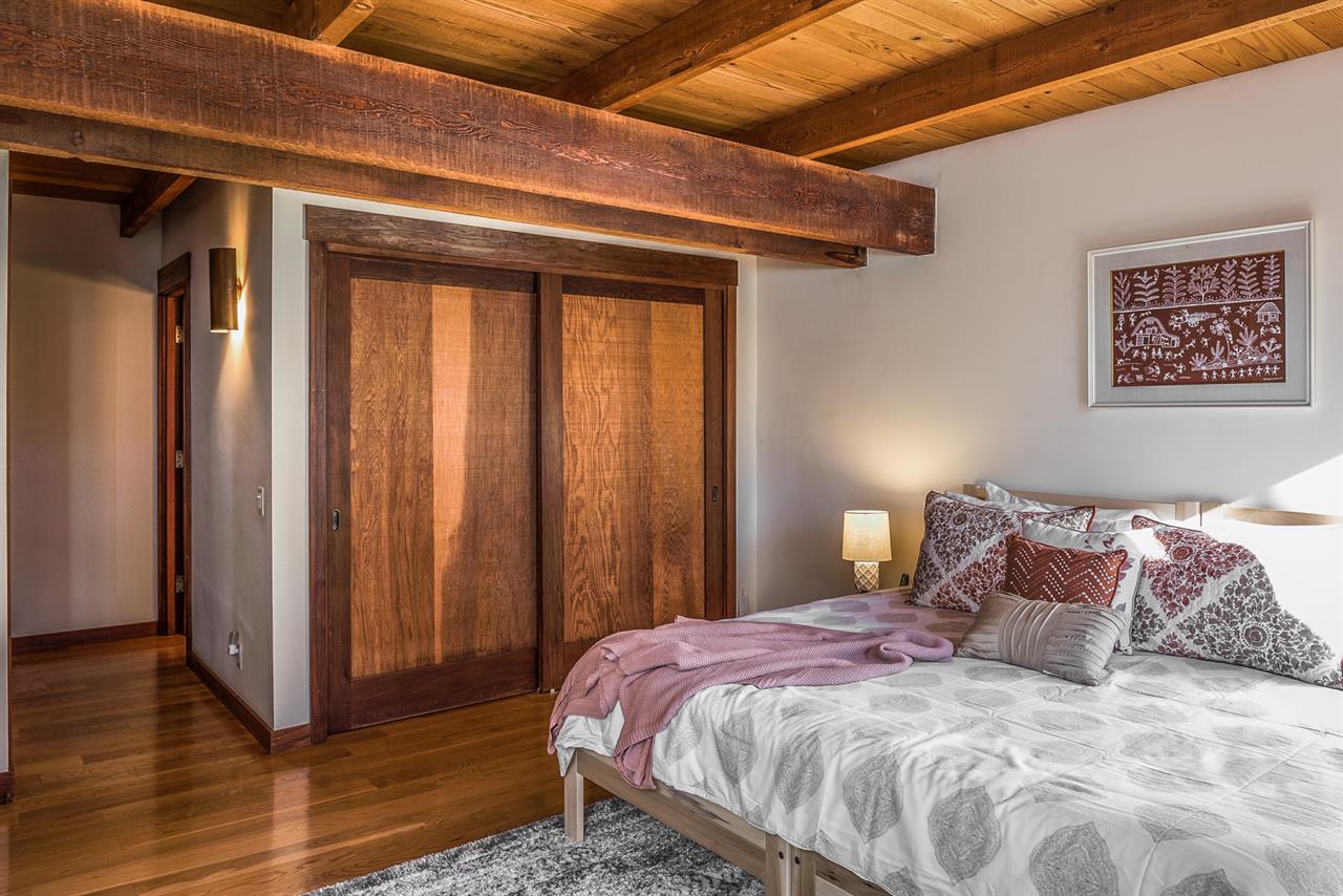 Bedroom 2  Split King or Two Twins, Forest View, En Suite Bath