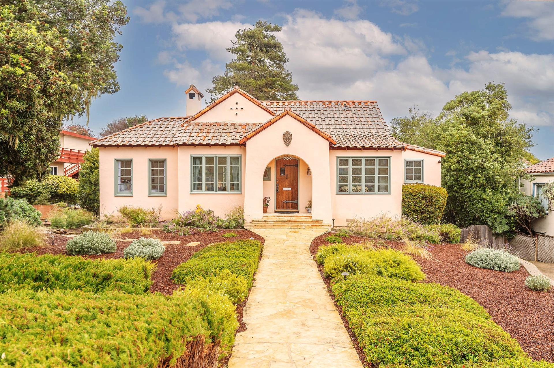 Welcome to Lighthouse Sanctuary Beautiful Spacious Home