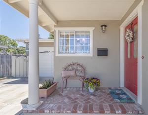 Betsys Nest  2 bedrooms  2 baths