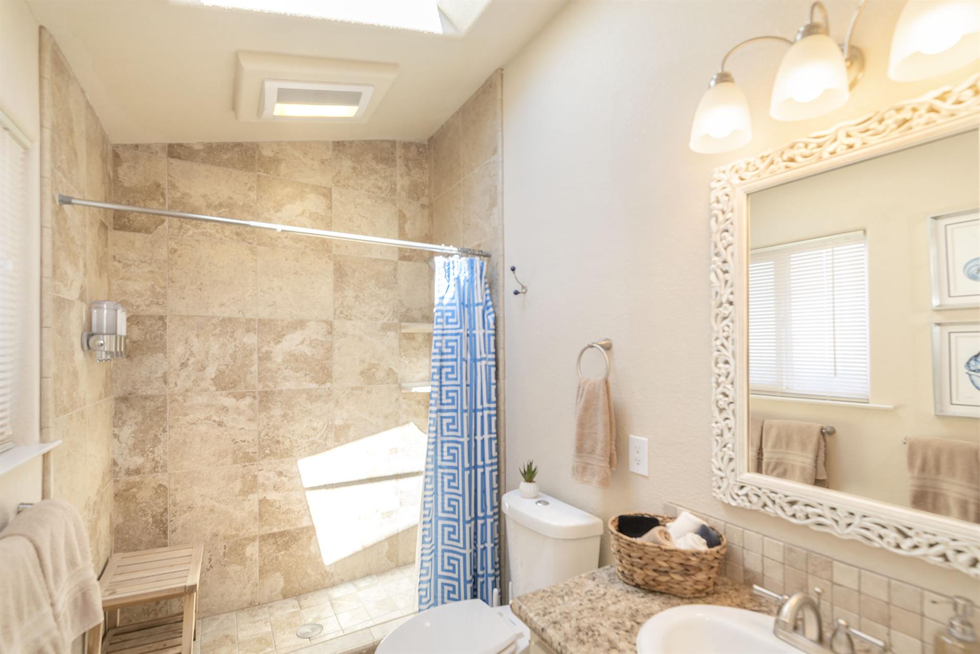 En Suite Bathroom with Shower