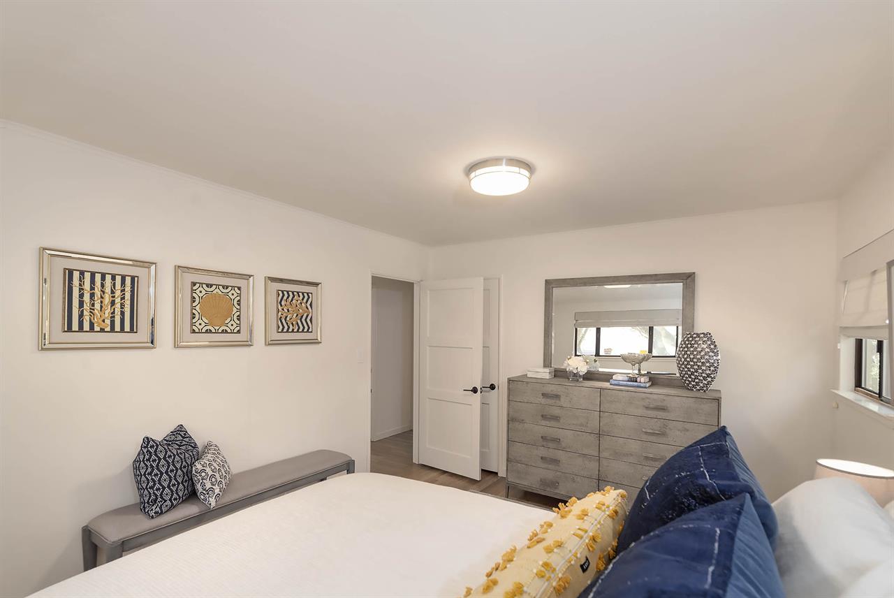 Bedroom 3, Queen Bed