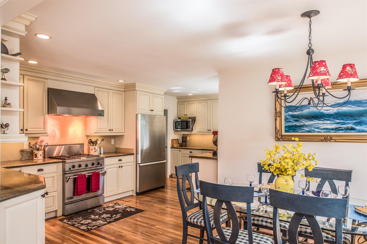 Dining Area Next to the Kitchen
