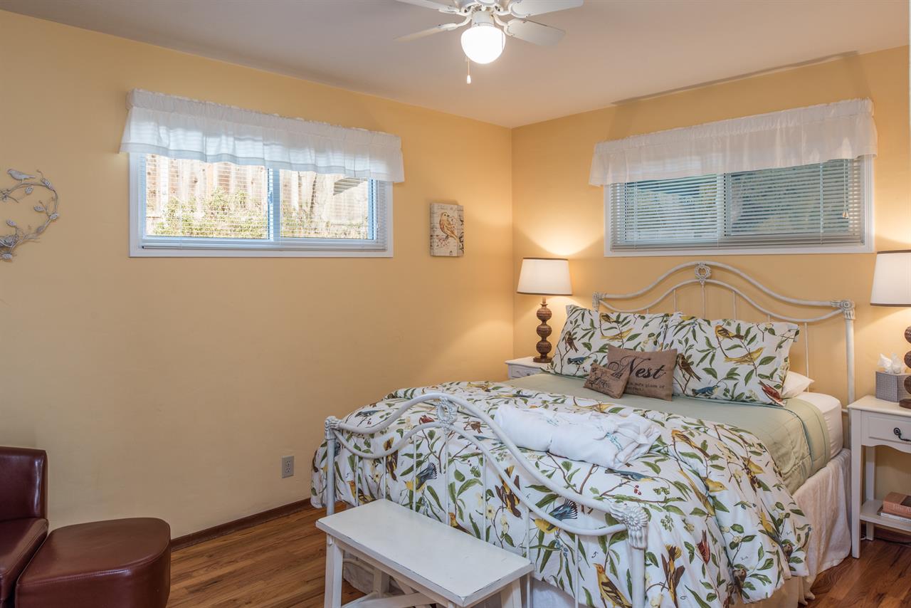 Guest Bedroom has a Queen Size Bed