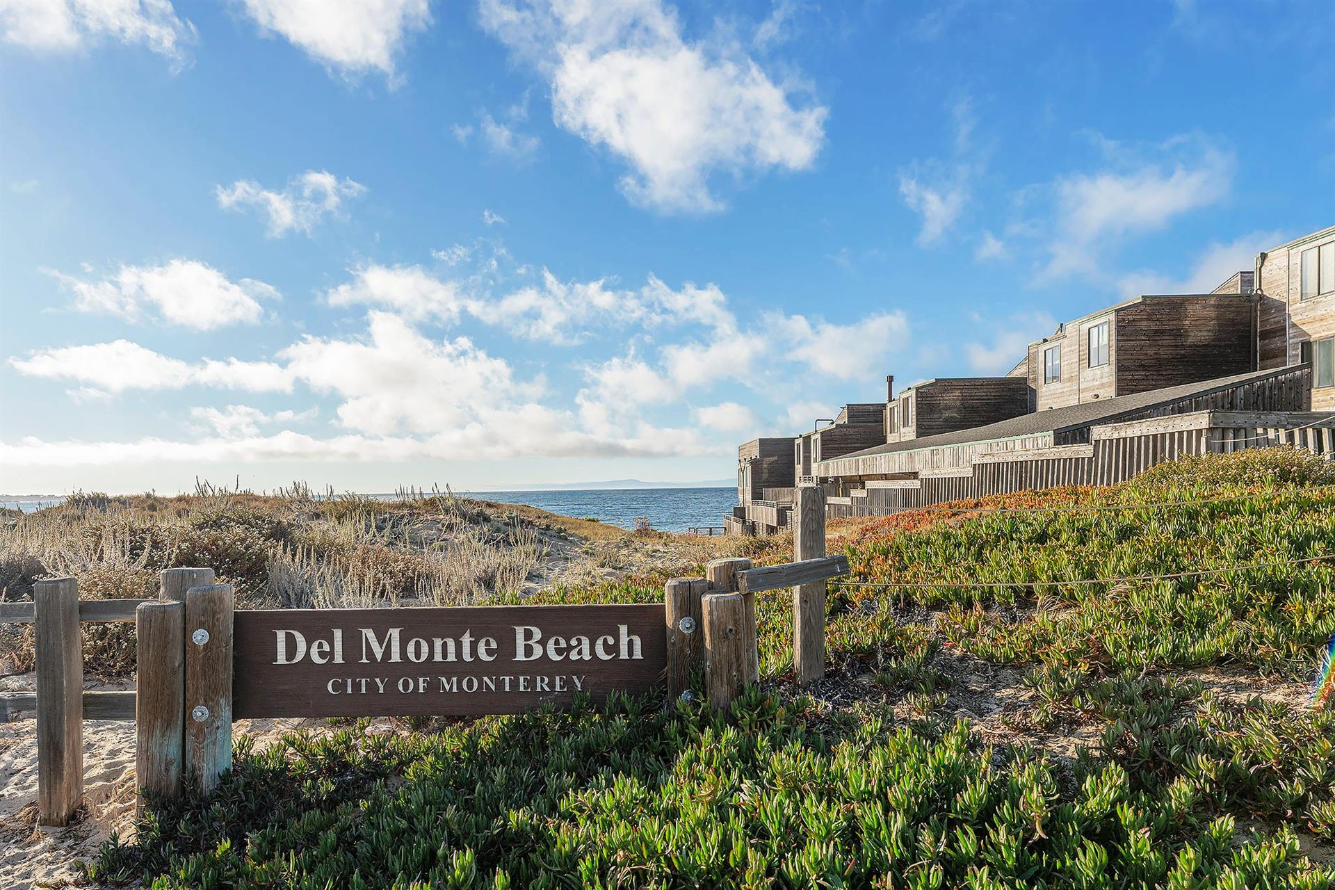 Dream Getaway Oceanfront on Del Monte Beach in Monterey