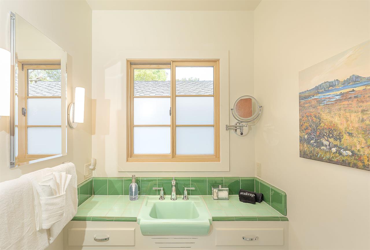 Bathroom 2  EnSuite with the Den has a Shower