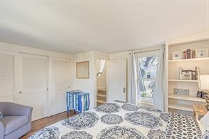 Upstairs  Bedroom 2  Split California King, TV