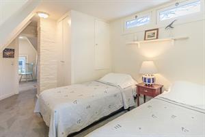 Upstairs  Bedroom 3  Two Twins