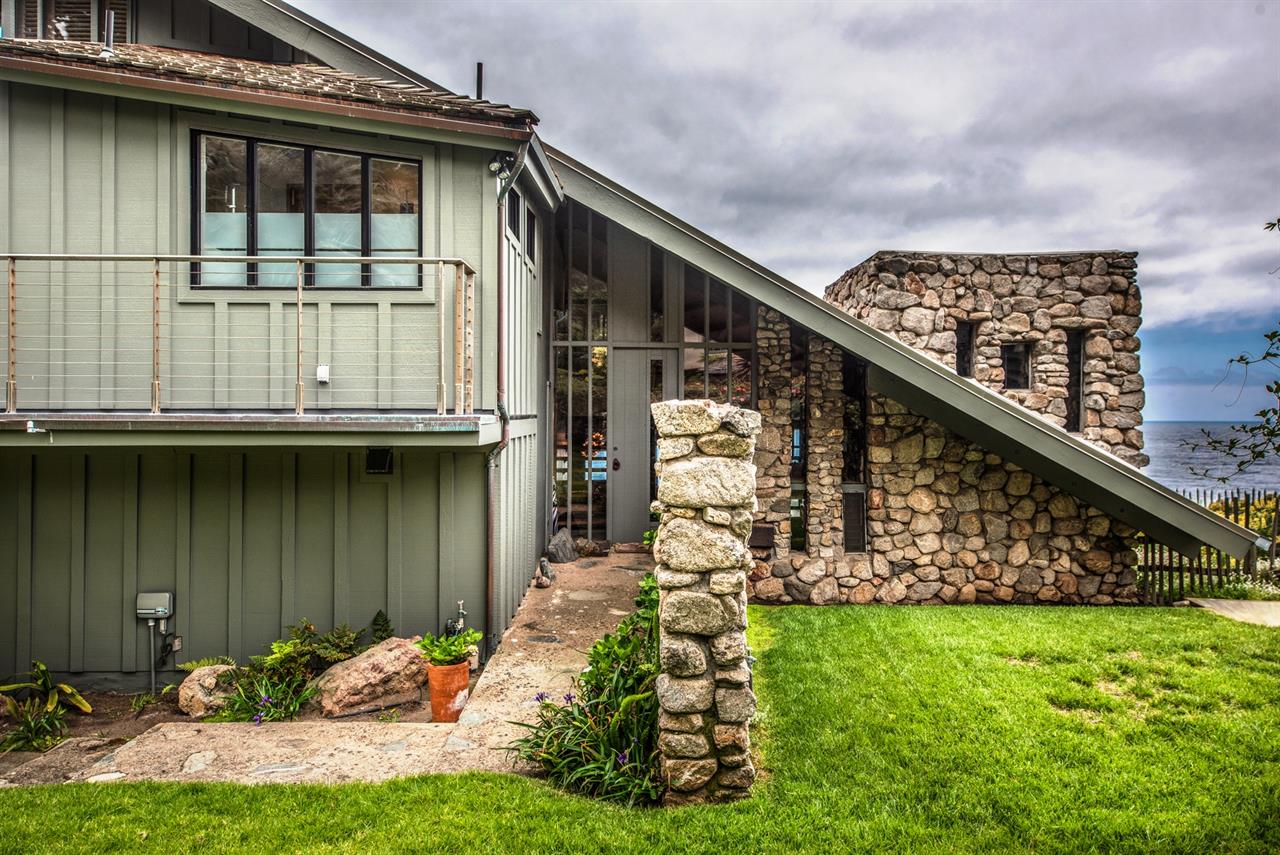 Exposed Stone Exterior Matches Many Interior Walls