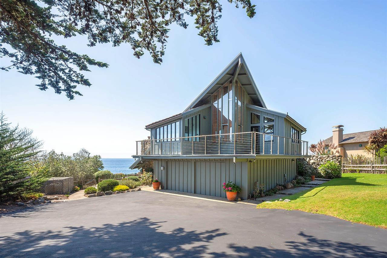 Welcome to The Waves  Ocean Front, Unique and Private