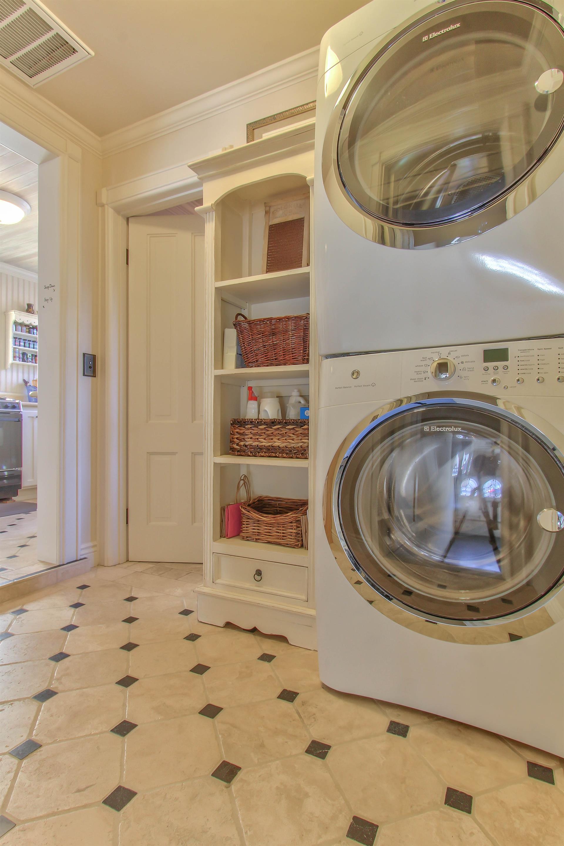 Full Size Washer and Dryer on Main Level