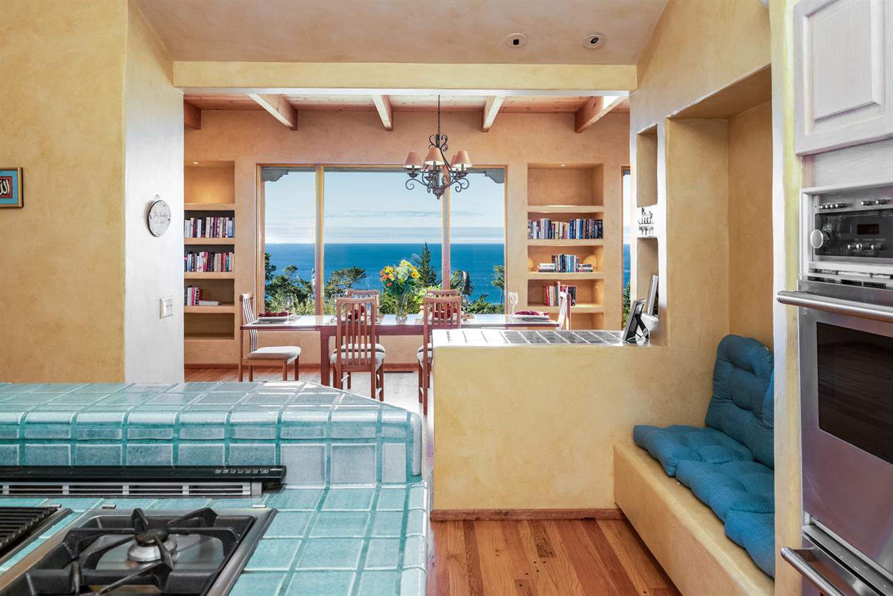 Fully Equipped Chefs Kitchen