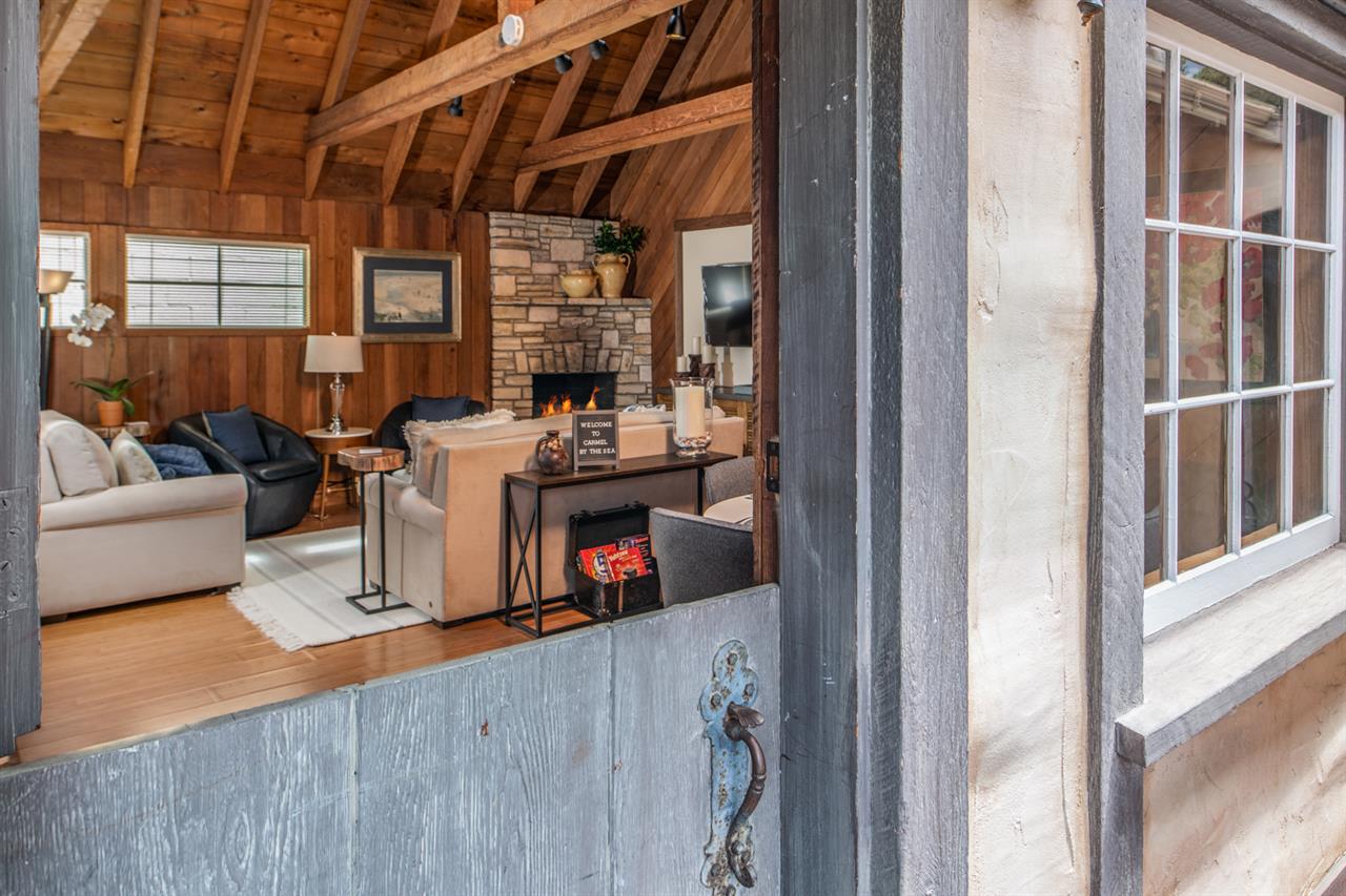 Quintessential CarmelbytheSea