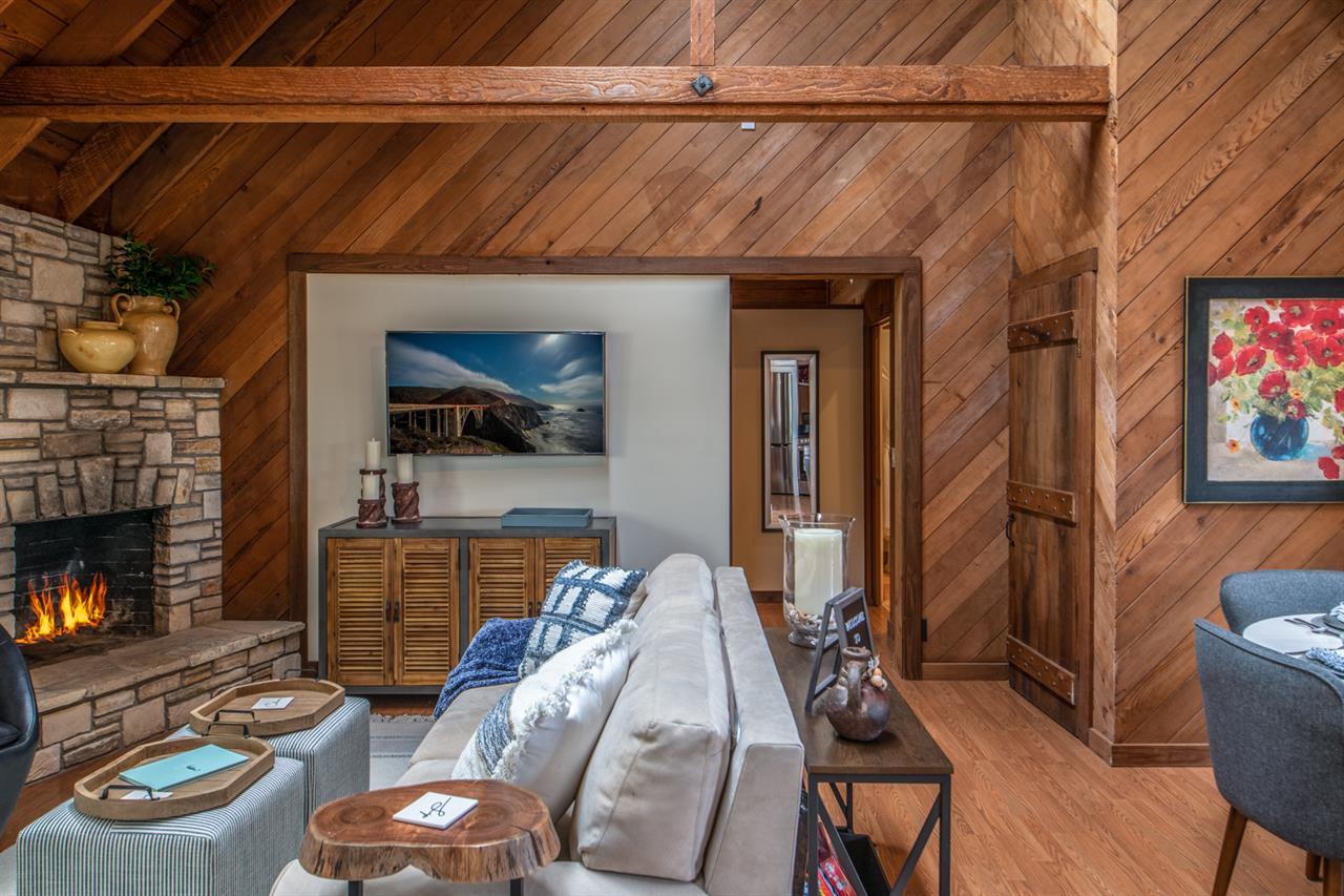 Living Room with Fireplace and HDTV