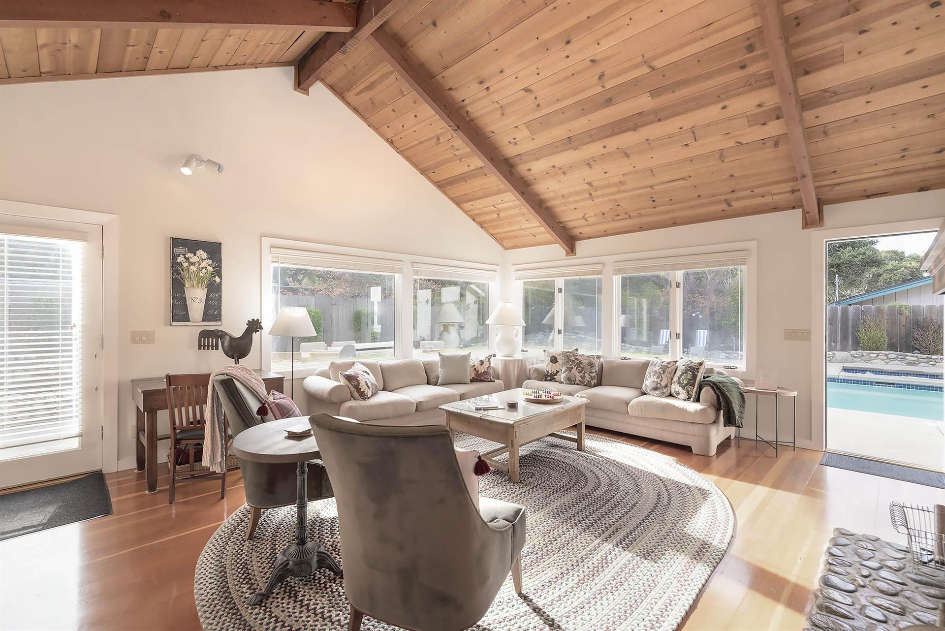 LightFilled Great Room