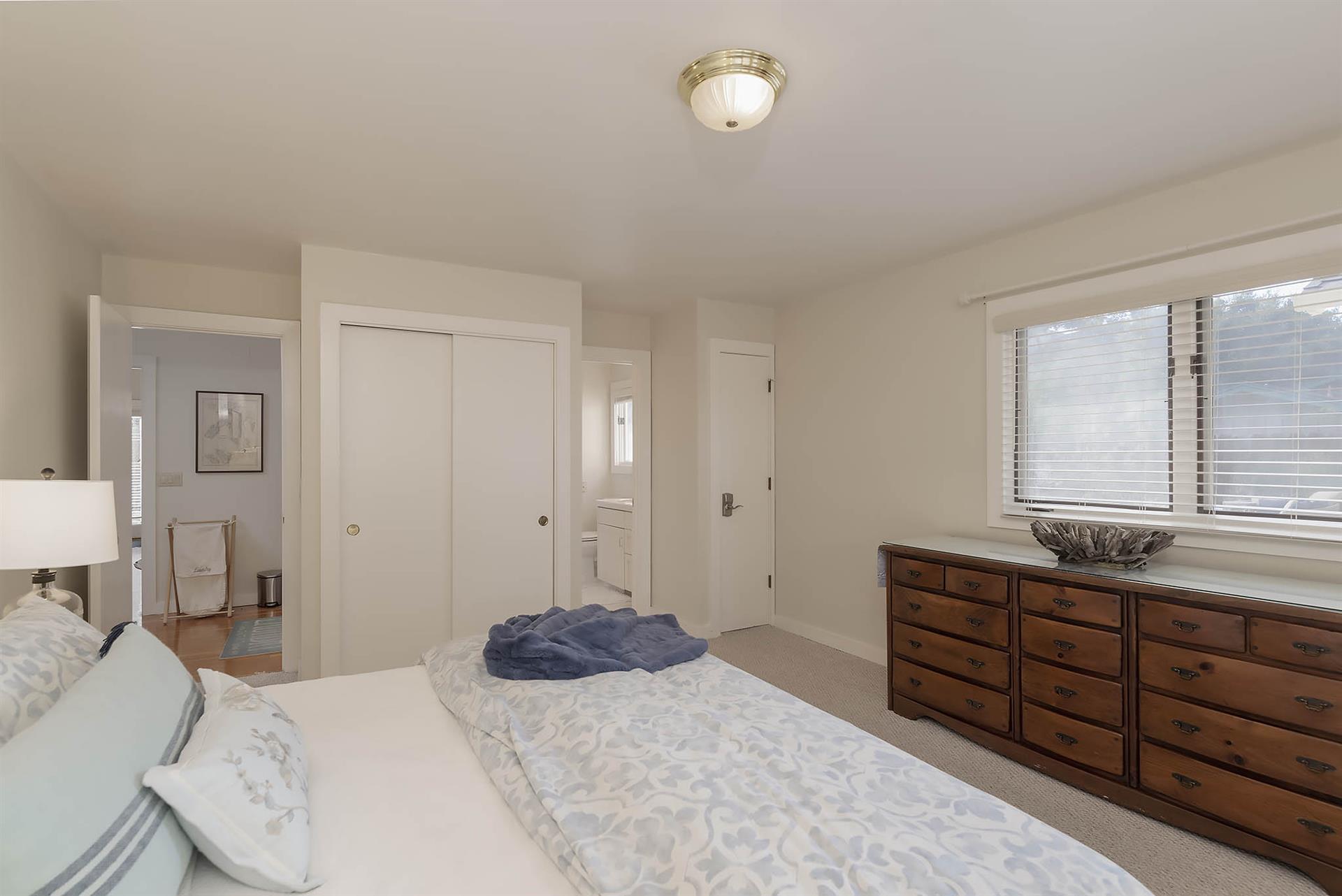 Bedroom 1, King Bed, En Suite with Shower