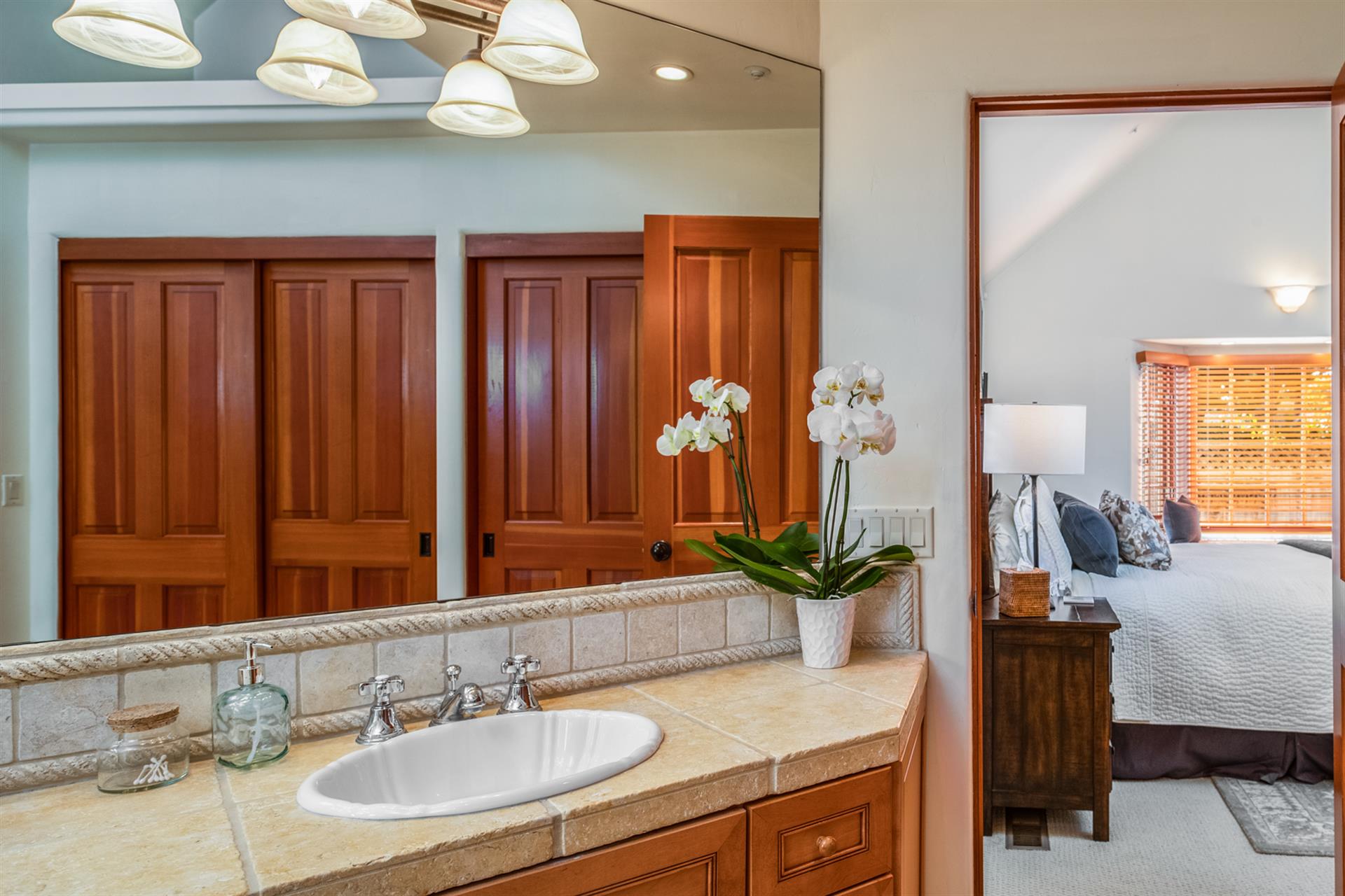 En Suite Bath with Shower