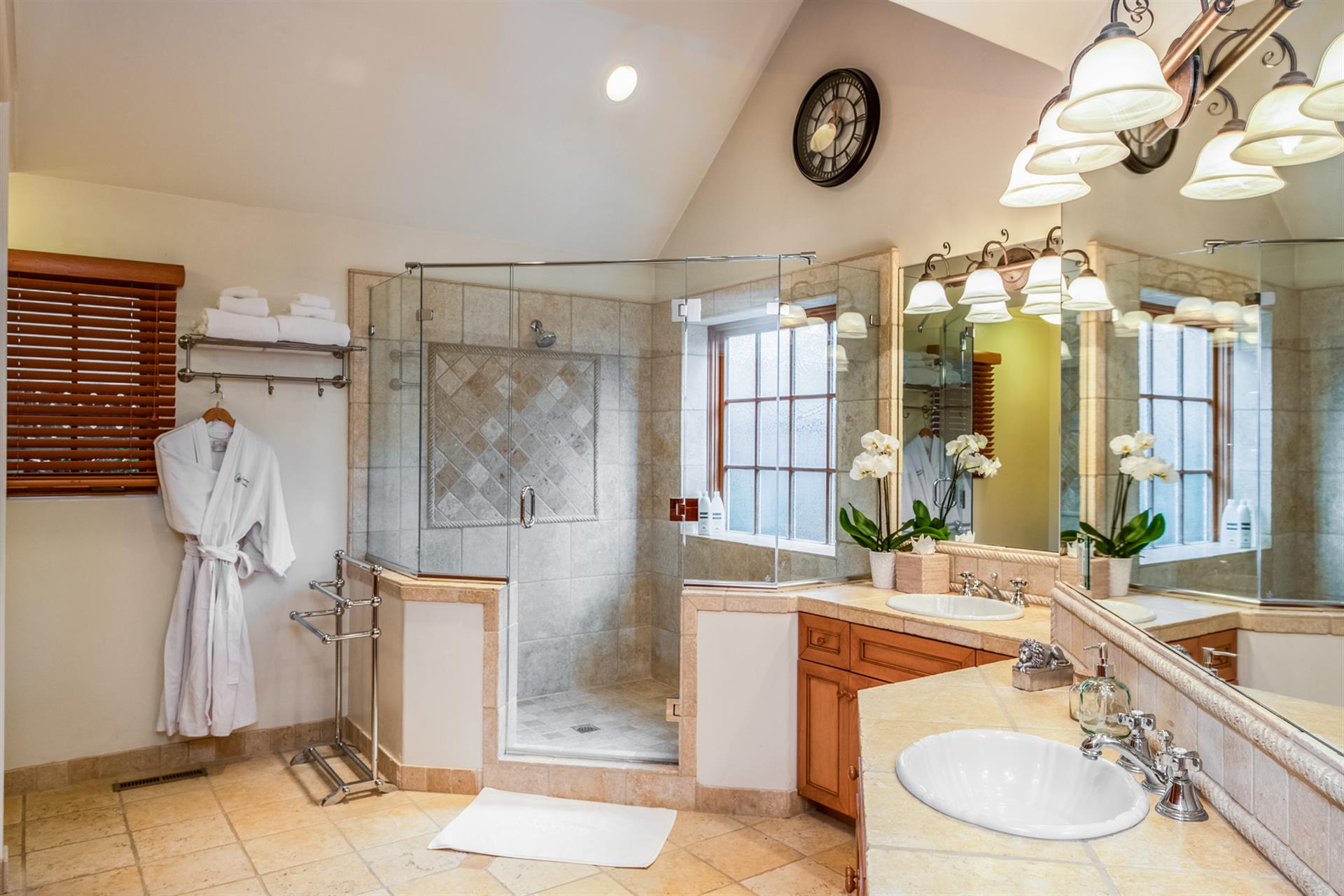 En Suite Bath with Shower