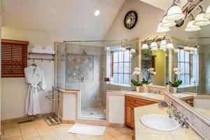 En Suite Bath with Shower