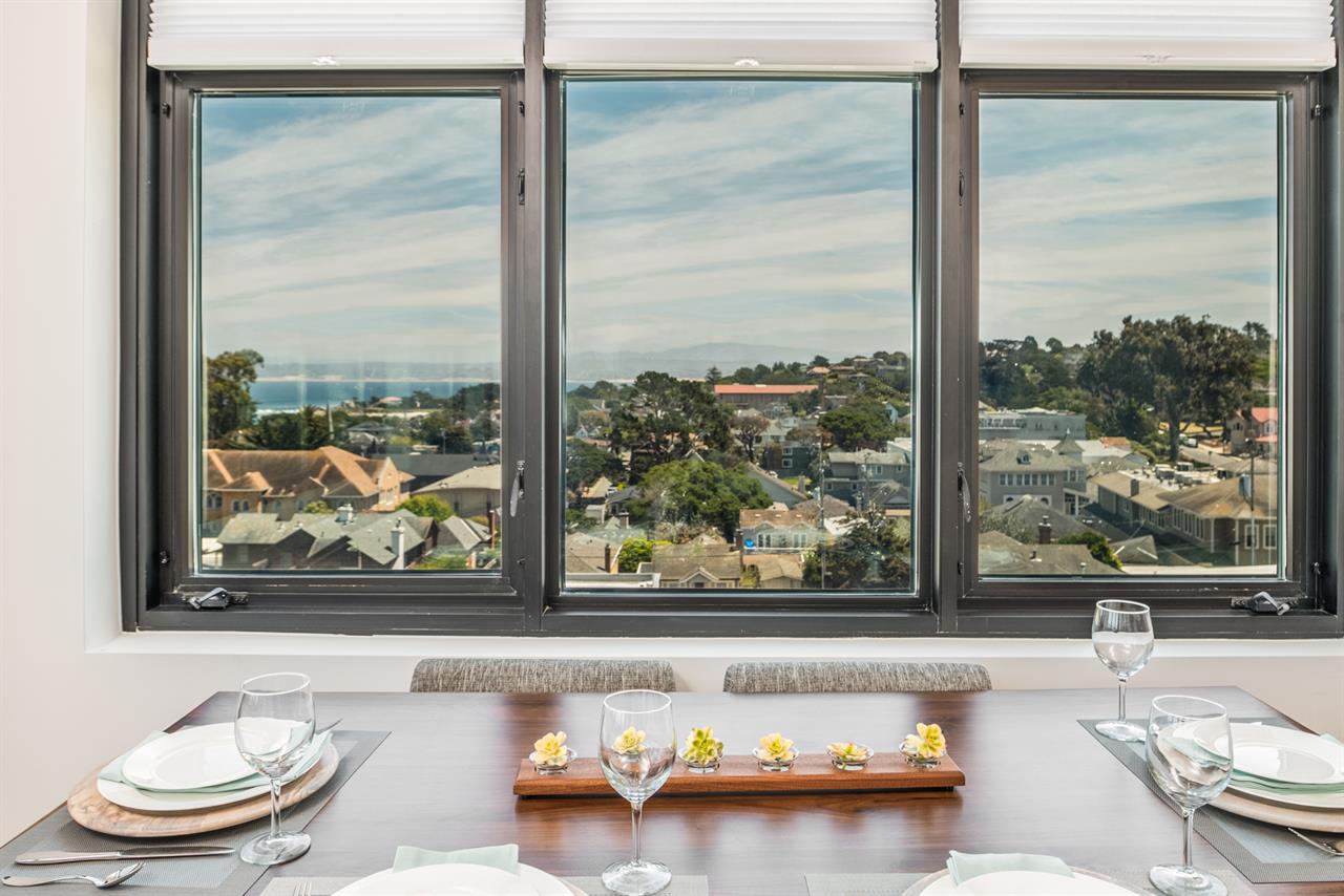 Great Room  Views of the Monterey Bay and Sunrises
