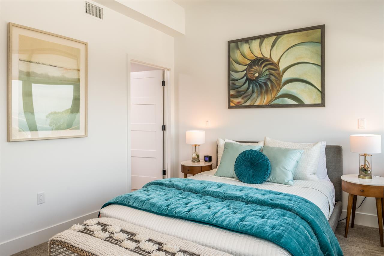 Bedroom 2, Queen, TV, En Suite with Shower