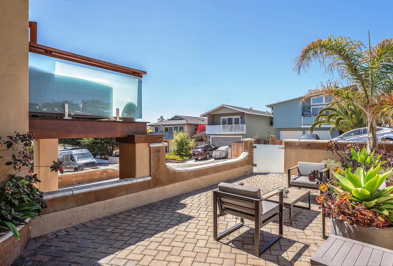 Outdoor Living Spaces