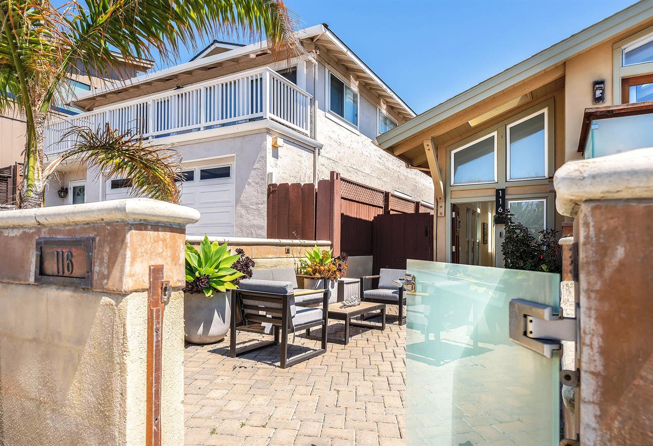 Outdoor Living Area at the Front of the Home