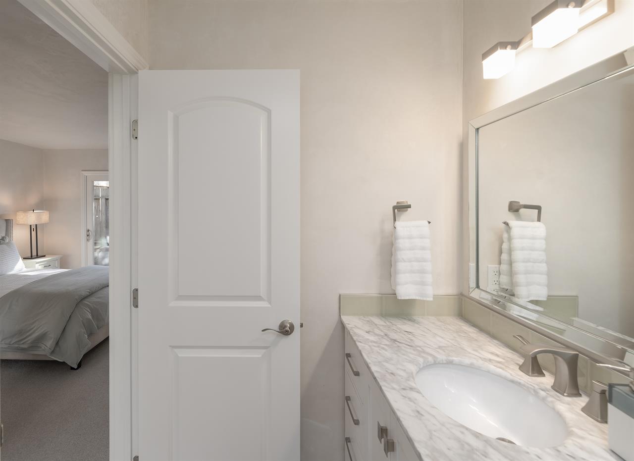 Upper Floor Bathroom 2 with Shower