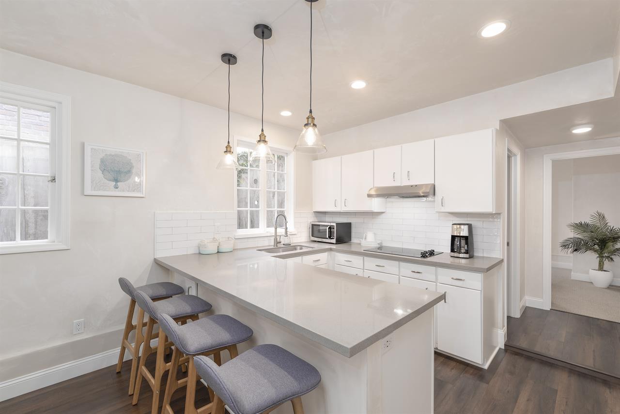 Fully Equipped Lower Level Kitchen