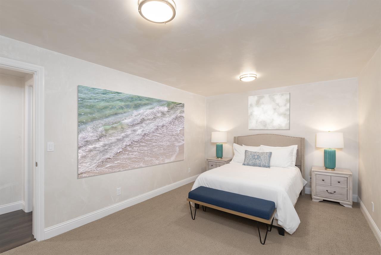 Bedroom 3, Queen Bed, Downstairs