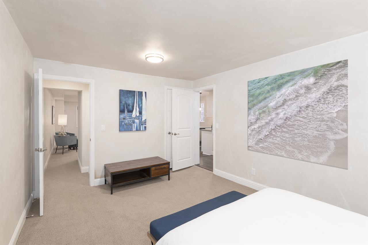 Bedroom 3, Queen Bed, Downstairs