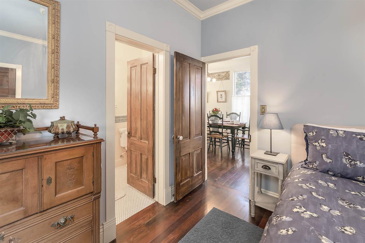 Bedroom 1, Cal King, En Suite, Lower Level