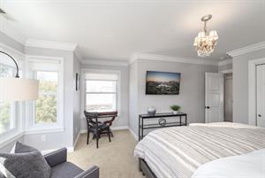 Bedroom 3, Cal King, TV, Desk
