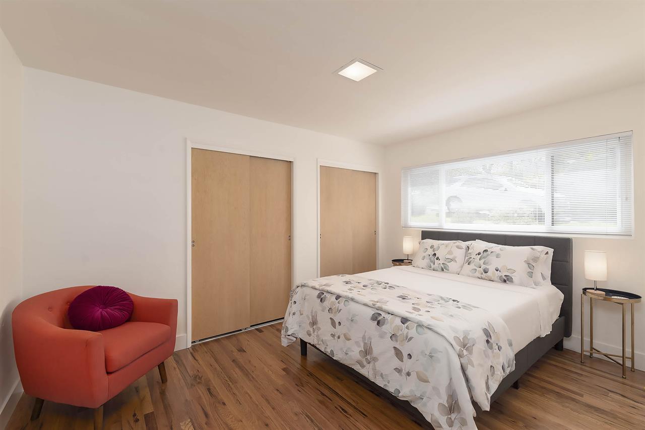 Bedroom 2, Queen Bed, Upstairs