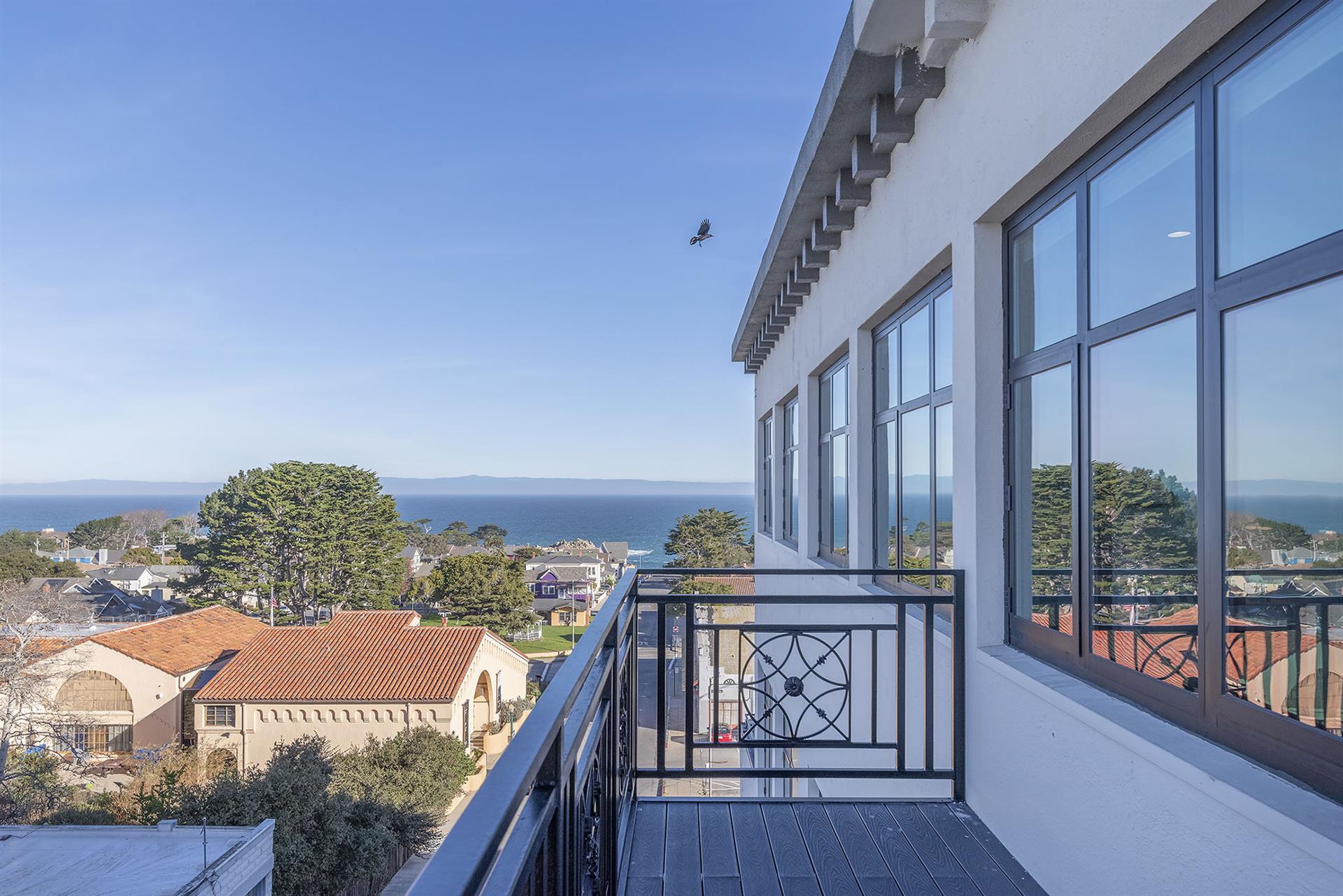 Outdoor Balcony