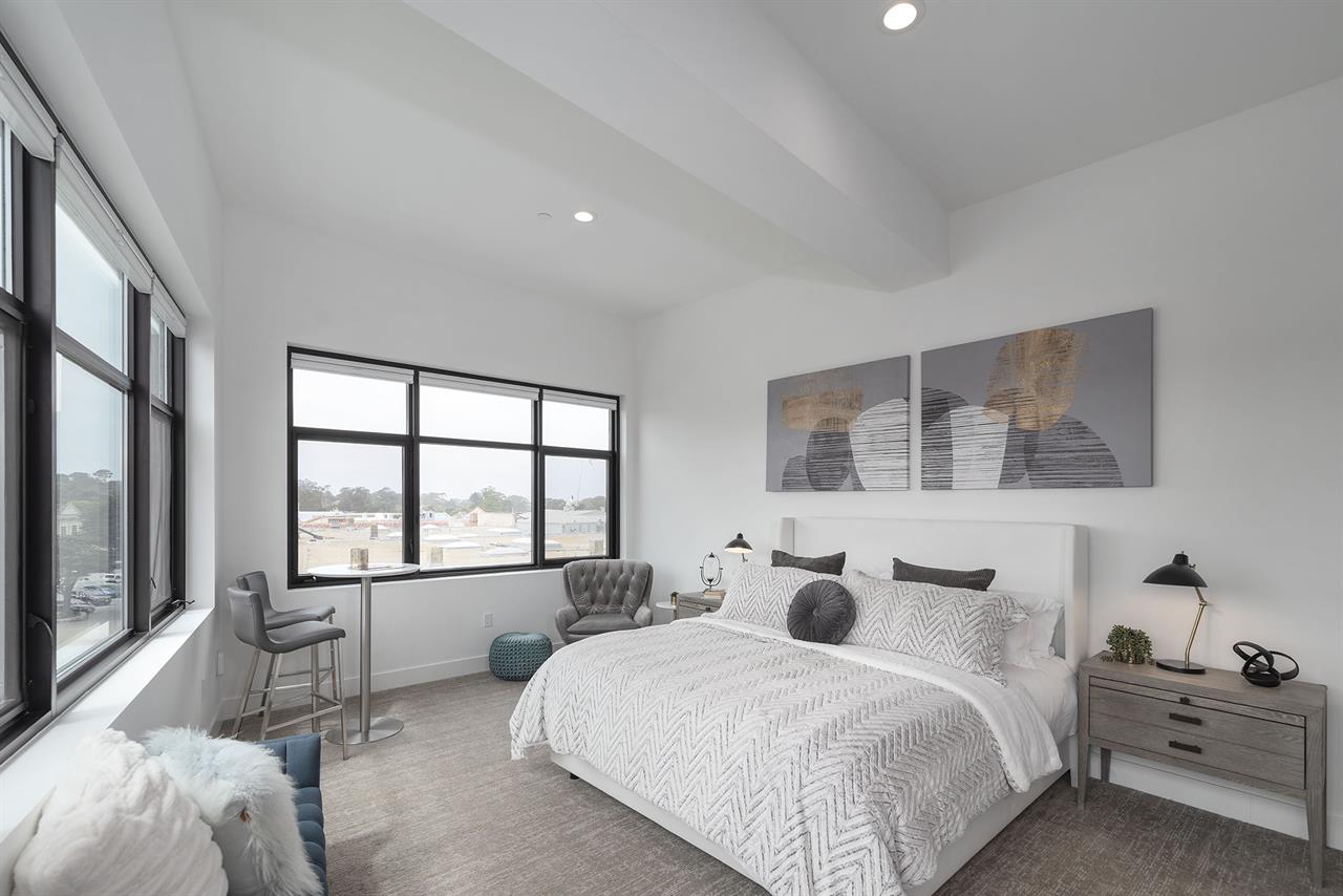 Bedroom 1, King, TV En Suite Bathroom