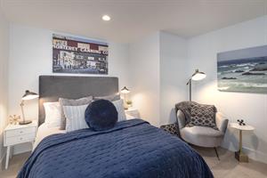 Bedroom 3, Queen Bed