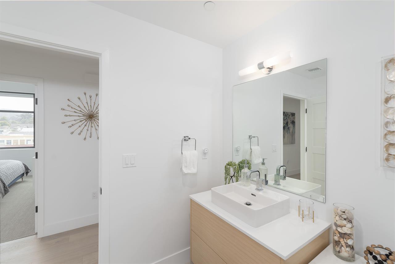 Hall Bath with Shower