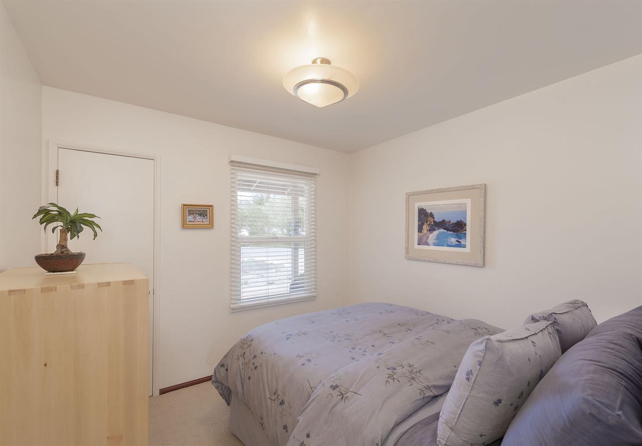 Bedroom 2, Queen Bed