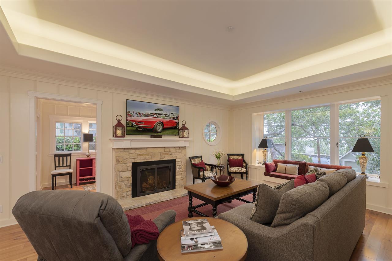 Living Room with a Gas Fireplace and HDTV