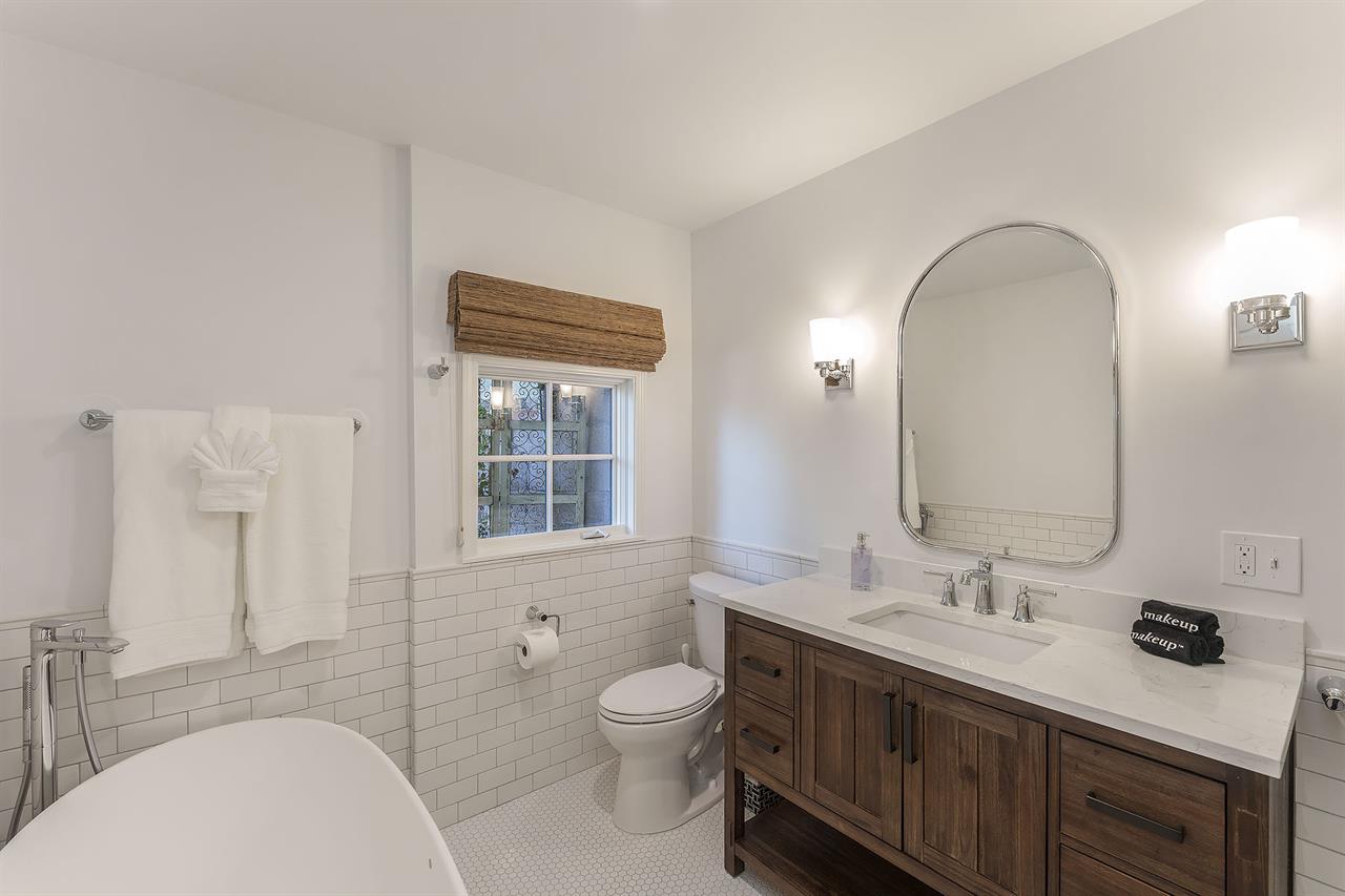 Downstairs Full Bathroom, Soaking Tub, Separate Shower