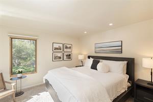 Bedroom 3, Cal King, TV, Vanity with Sink
