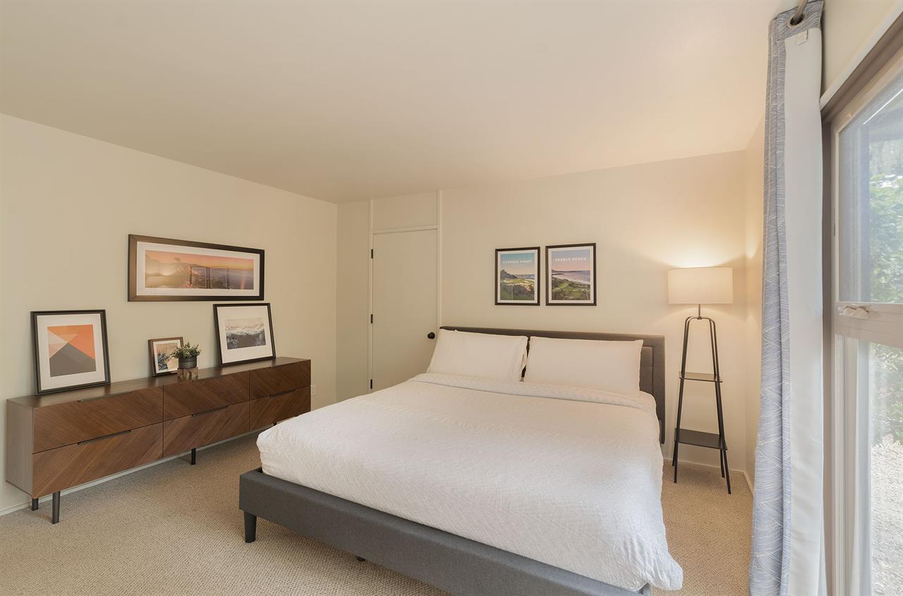 Bedroom 1, King, En Suite with ShowerOverTub