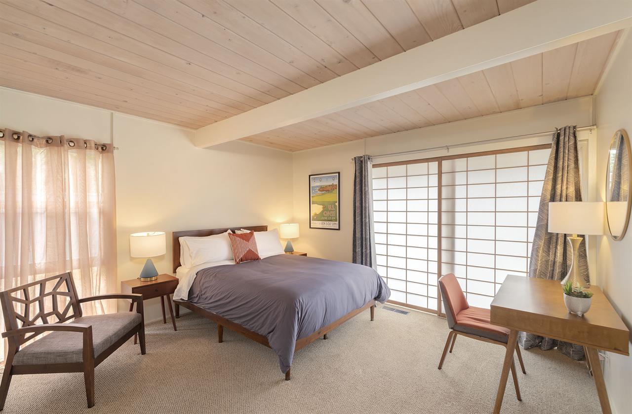 Bedroom 3, Queen Bed