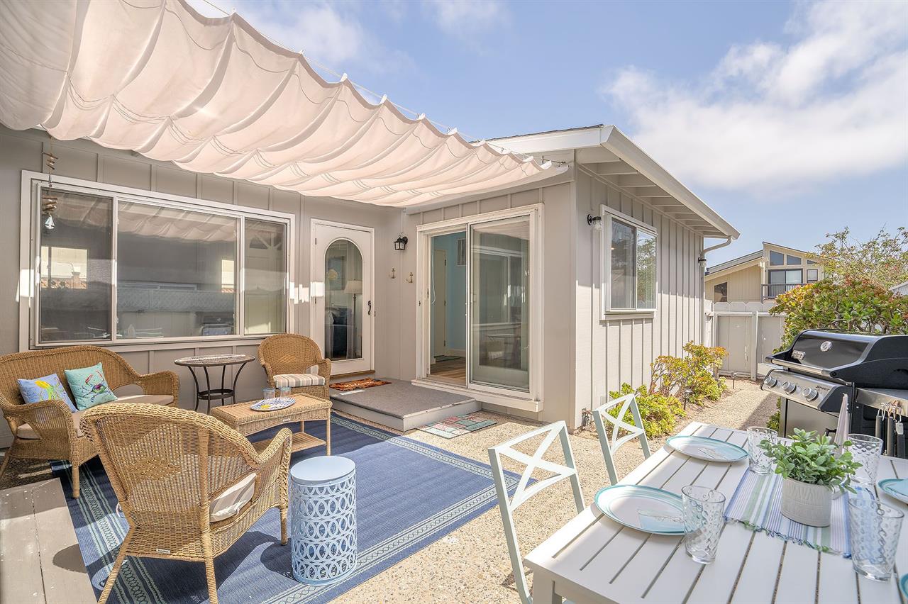 Welcome to Ocean Spray One Block to the Beach