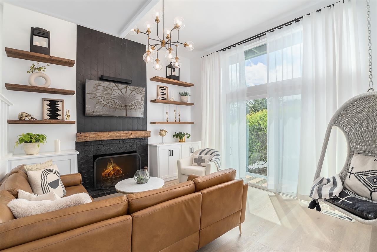 Living Room with Fireplace and HDTV