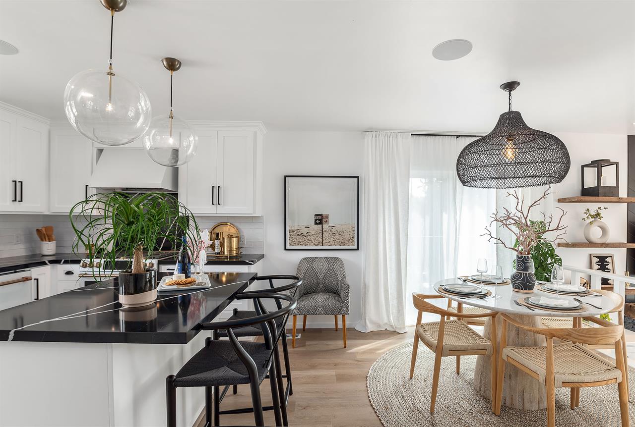 Dining Area Next to the Kitchen