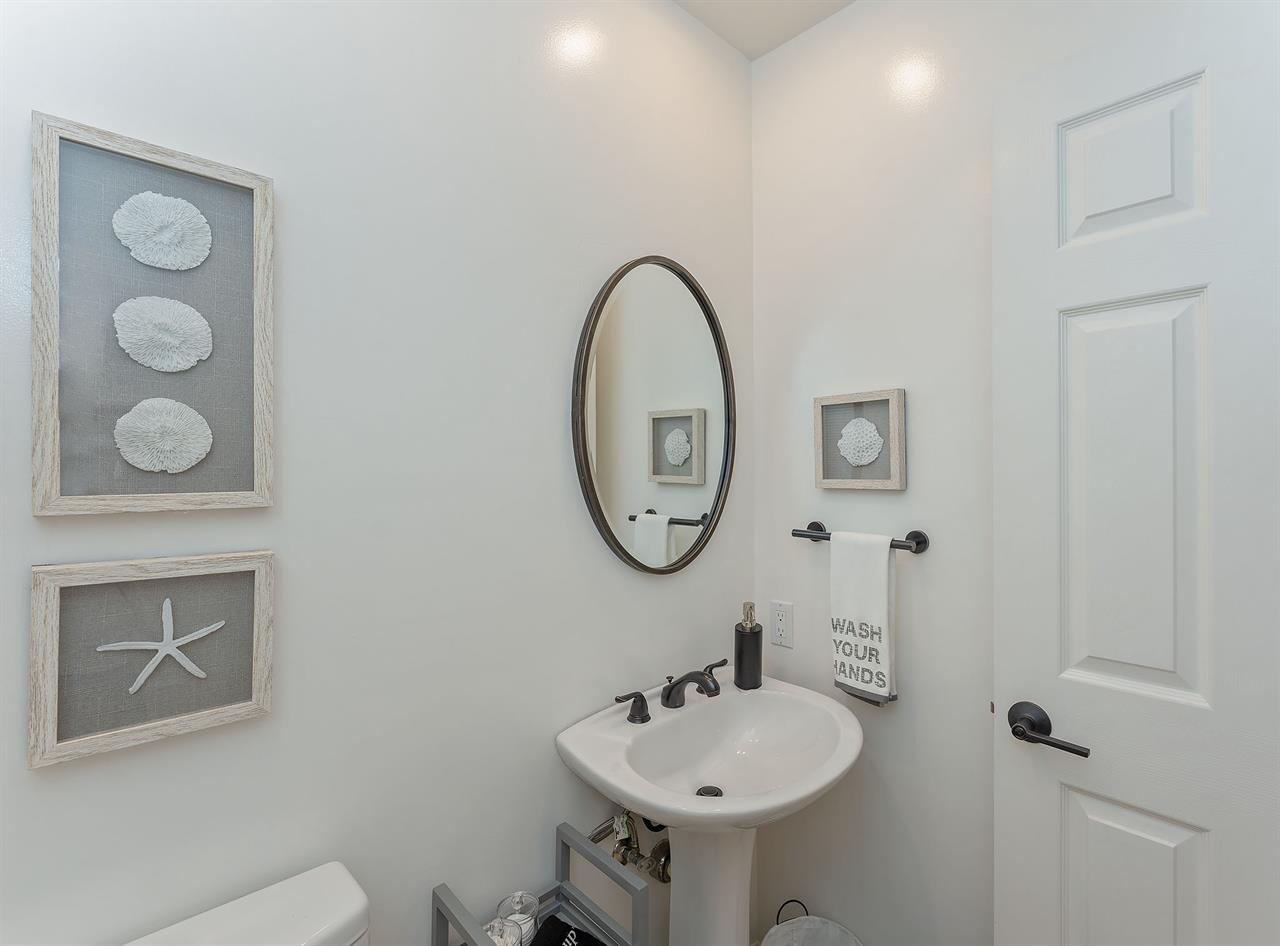 Powder Room near the Kitchen